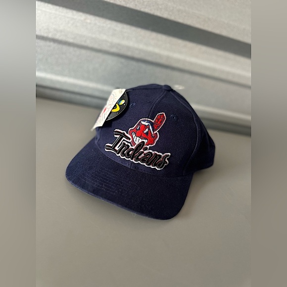 Vintage Cleveland Indians Chief Wahoo MLB Baseball SnapBack Cap NWT - Picture 1 of 11